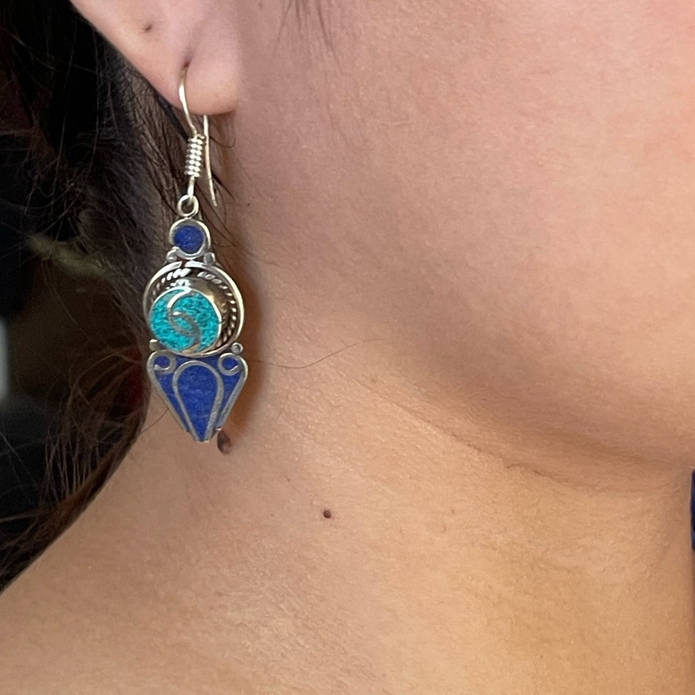 Traditional ethnic Gemstone earrings - Picture 9 of 12